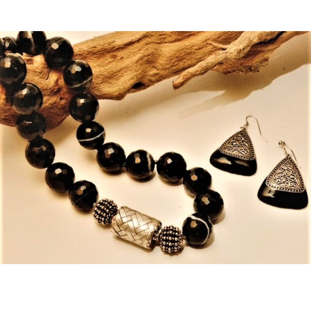 Banded Agate & Bali Silver Necklace and Earrings Set