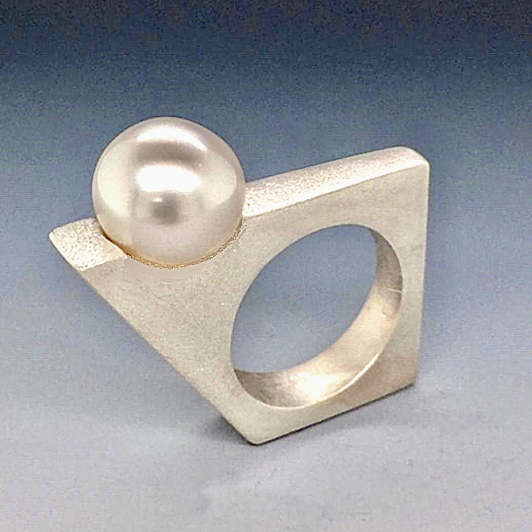 Silver South Sea Pearl Ring